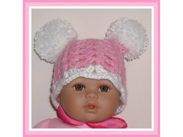 preemie hat with pom poms