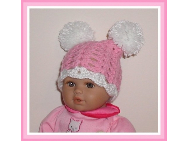preemie girl hat in pink with white pompoms