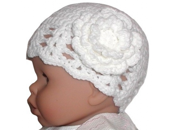 white hat baby girl 3-6 mo