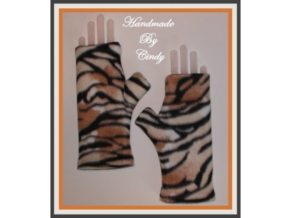 tiger fleece gloves