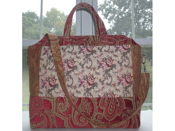 Burgundy Pink Roses Shabby Extra Large Carpet Bag With A Shoulder Strap