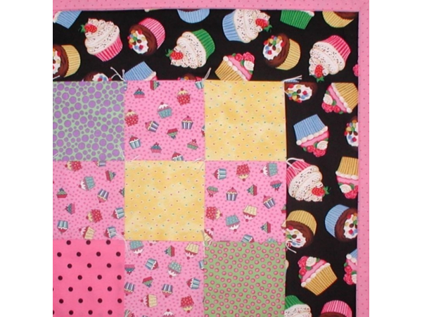Cupcakes quilt for babies