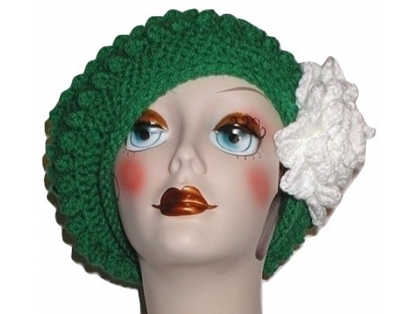 kelly green women's beret