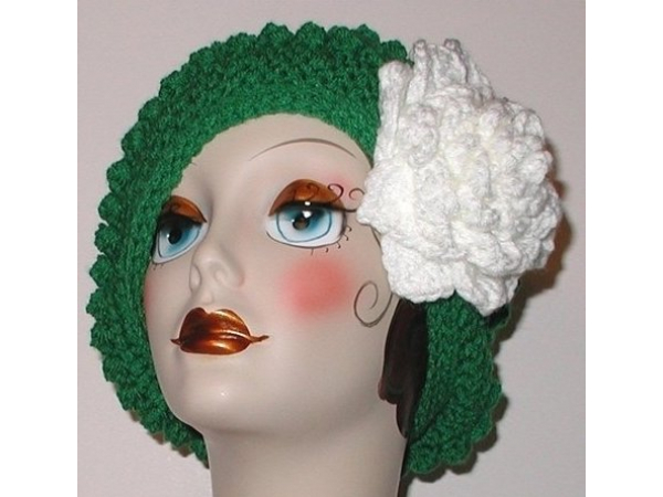 green ladies beret